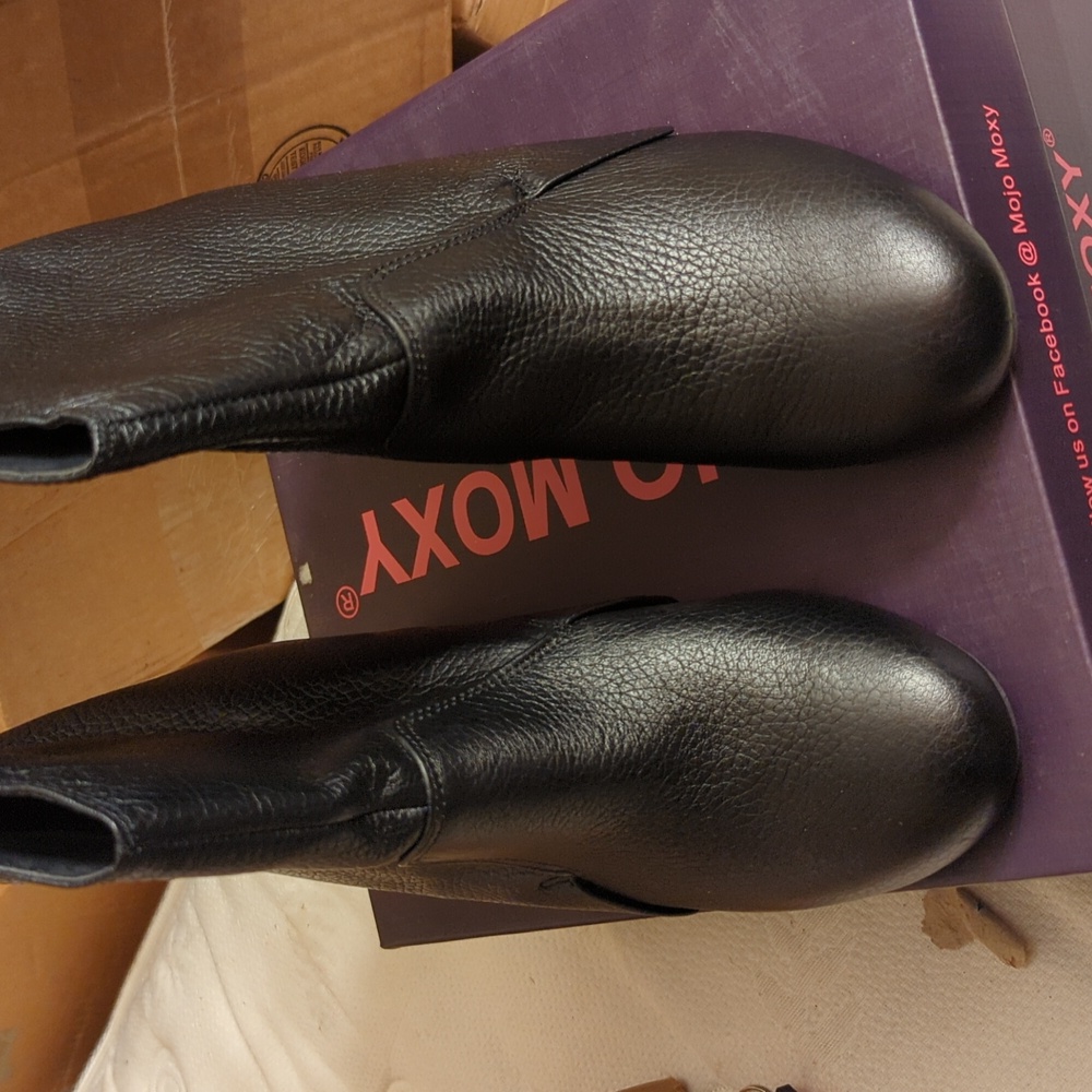 Mojo Moxy Eleanor Black 8 M hidden wedge 3 inch leather